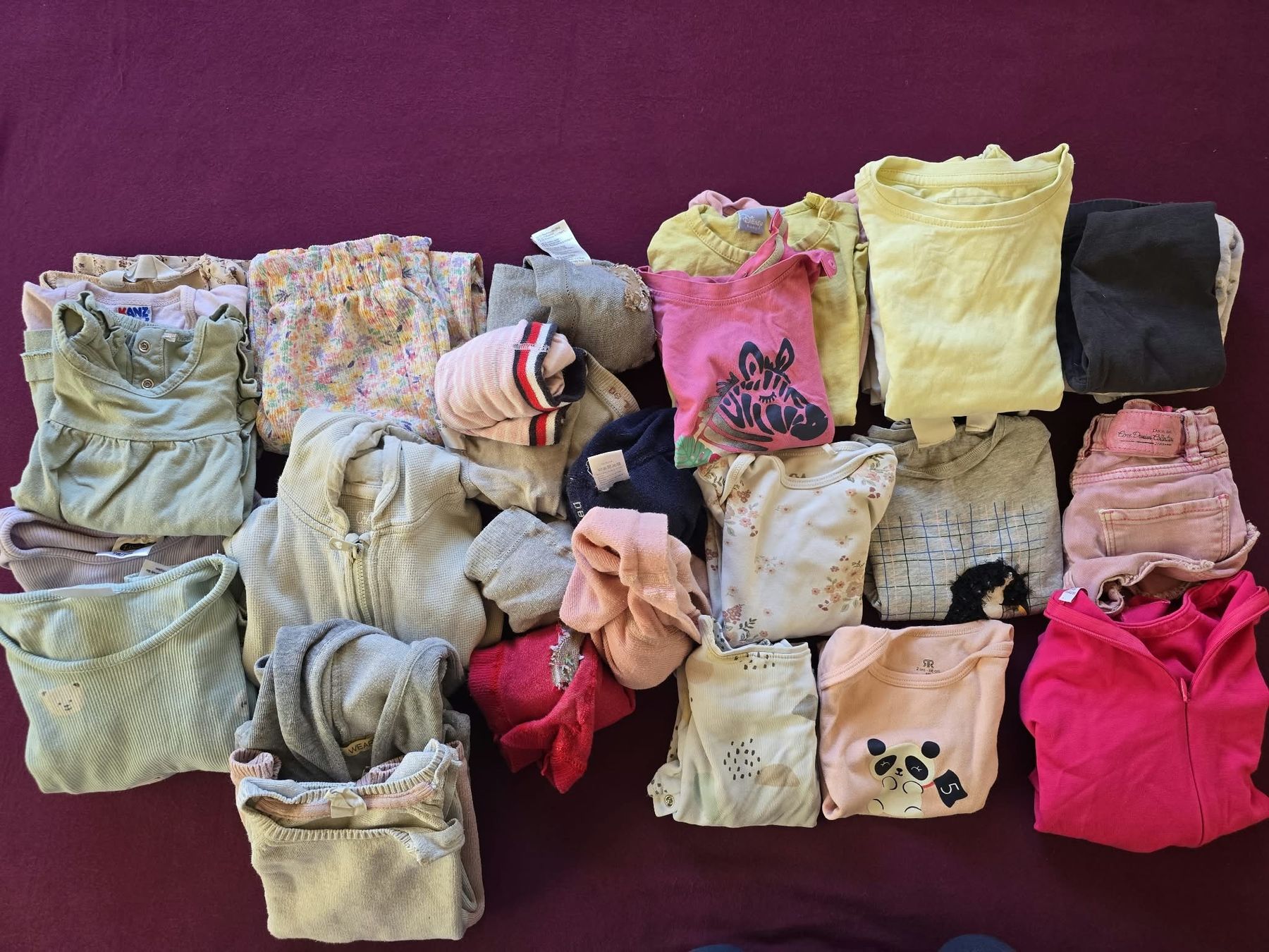 Lotti & Set di vestiti: Mädchenkleider Grösse 86 bis 98  – Usato da Randa venduto da jon_jm55 1