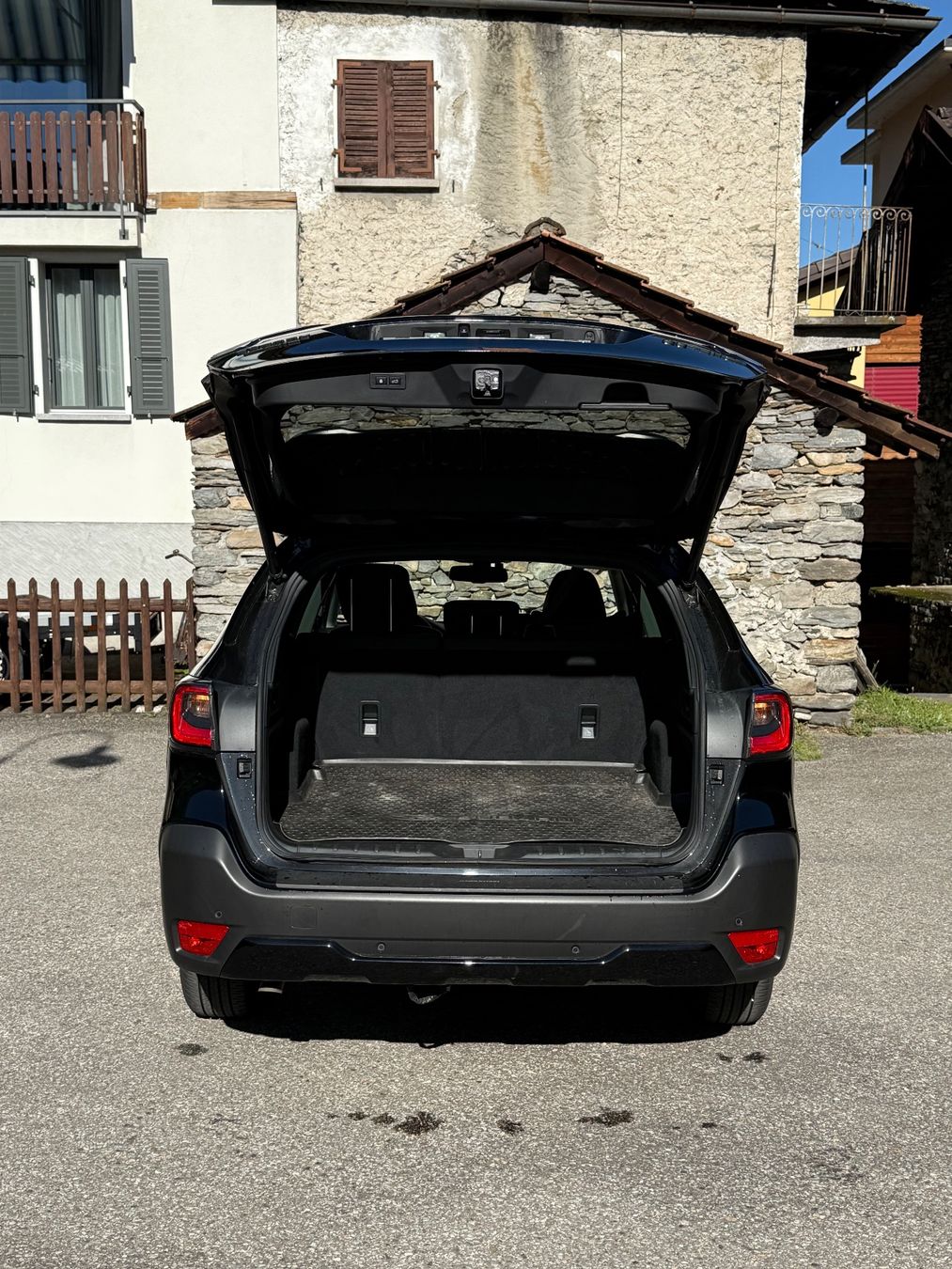 Subaru Automobili: Outback X-Mountain 2.5 AWD – Usato da Magadino venduto da apfarace 4