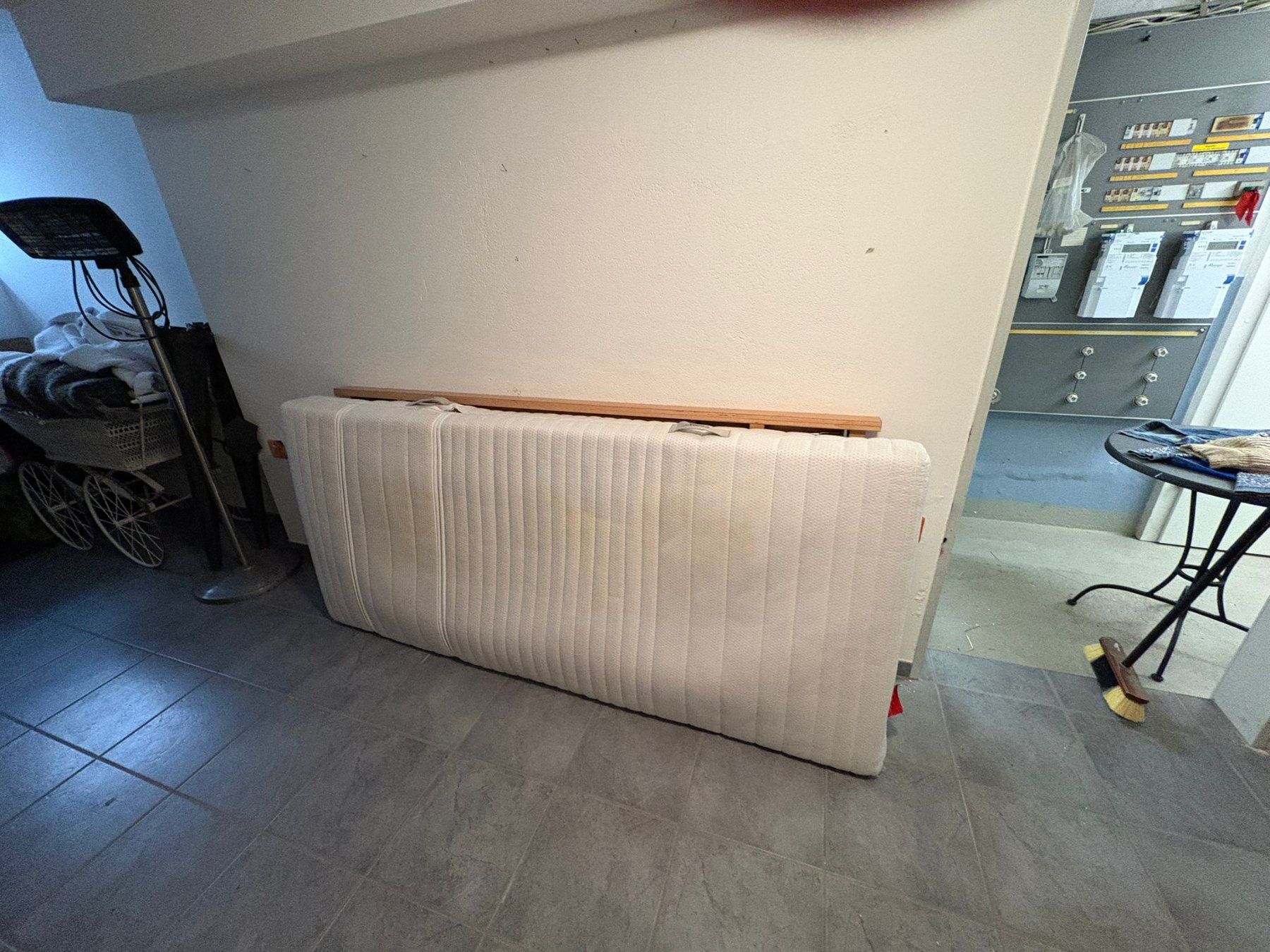 Letti: Dekoratives Stahlbett / Sofa – Usato da Dübendorf venduto da dagiba 3
