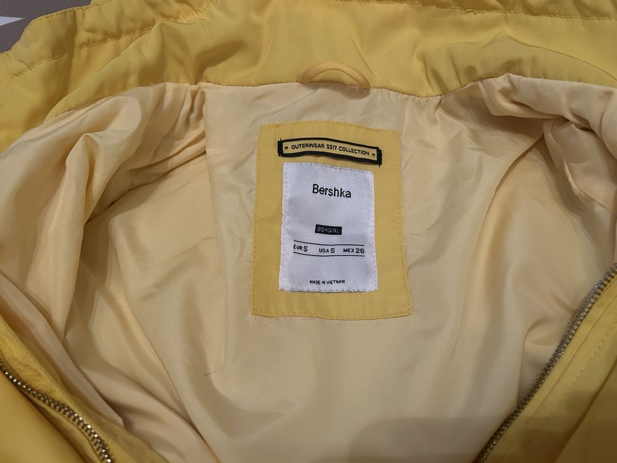 Bershka Giacche: Bershka Jacke - Gr. S - Croptop – Nuovo (secondo la descrizione) da Fahrwangen venduto da Rehtse03 2