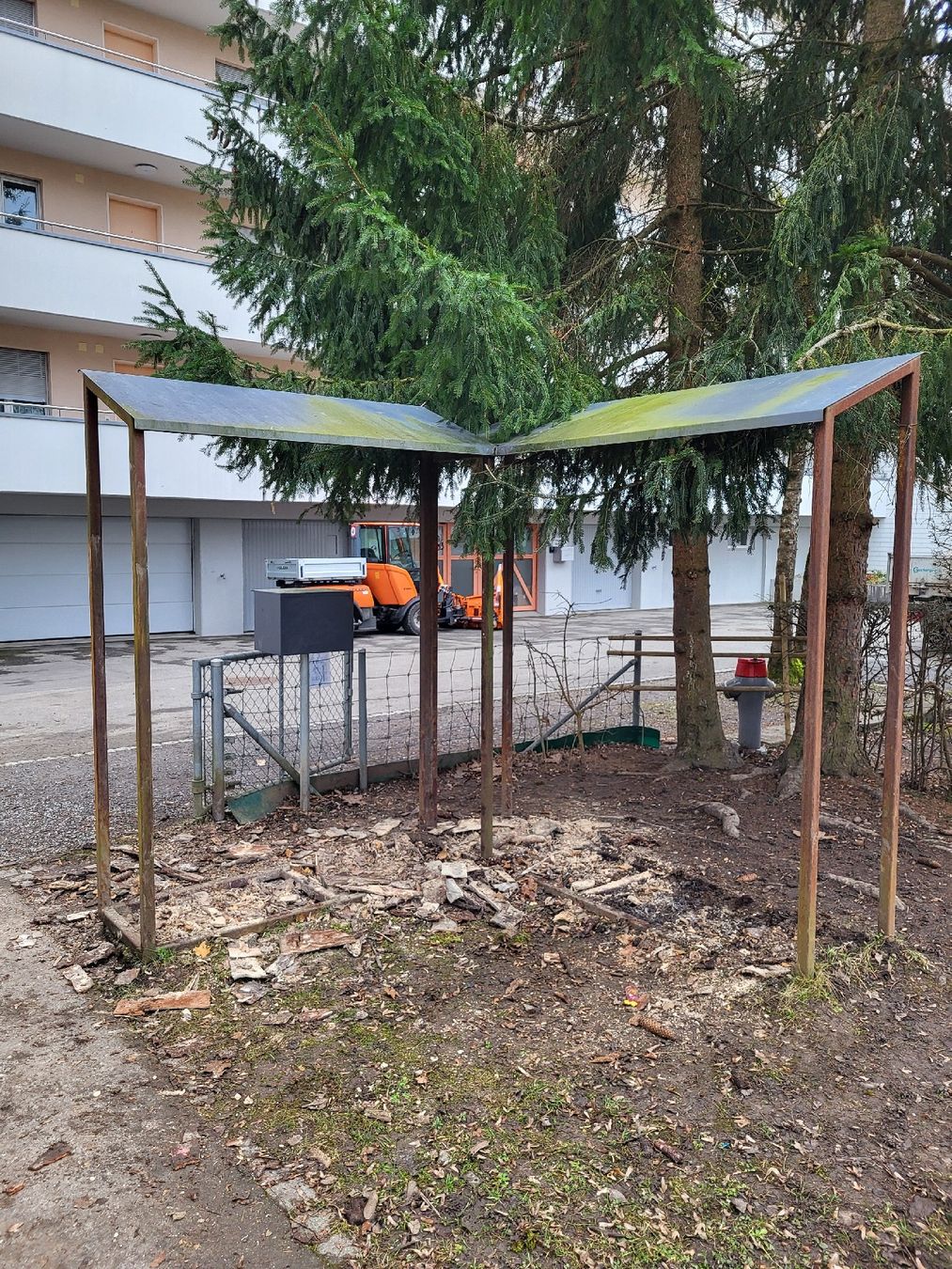 Fendivista: sichtschutz / Metallrahmen / Garten – Usato da Effretikon venduto da Danelladekolicious 2