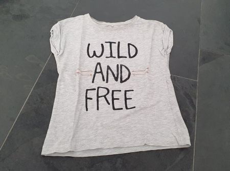 ++ leichtes T-Shirt in grau ++ Gr. 122 ++