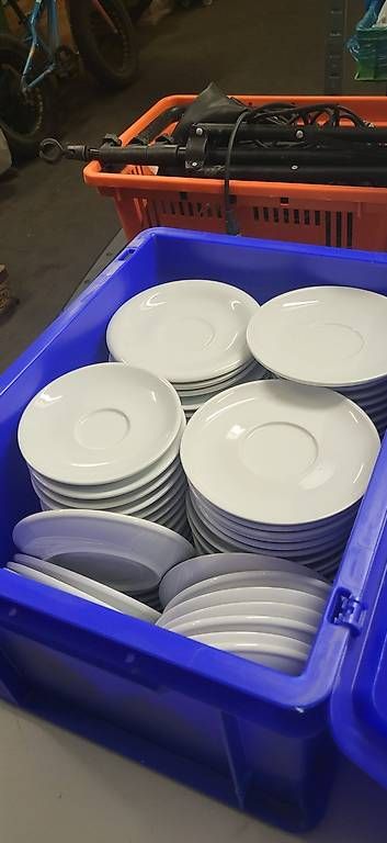 Assiettes: Unterteller Kaffee – D'occasion à Rheineck par inf_kv7d
