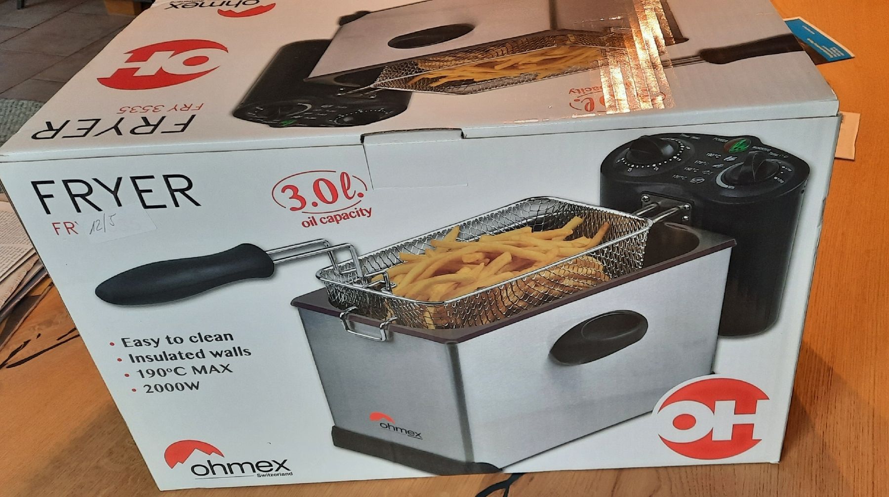 Küchengeräte: Fritteuse neu – Neu und originalverpackt aus Tägerig von Nstuder