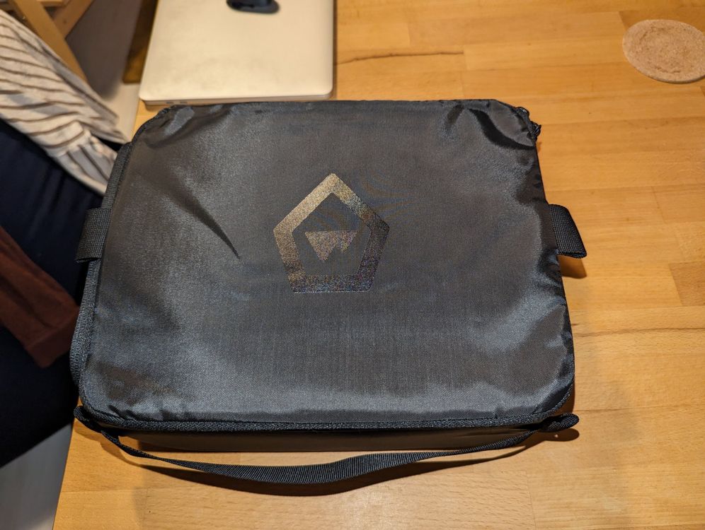 Camera Bag -- Wandrd Camera Cube Essential Deep (new) (Neu (gemäss ...