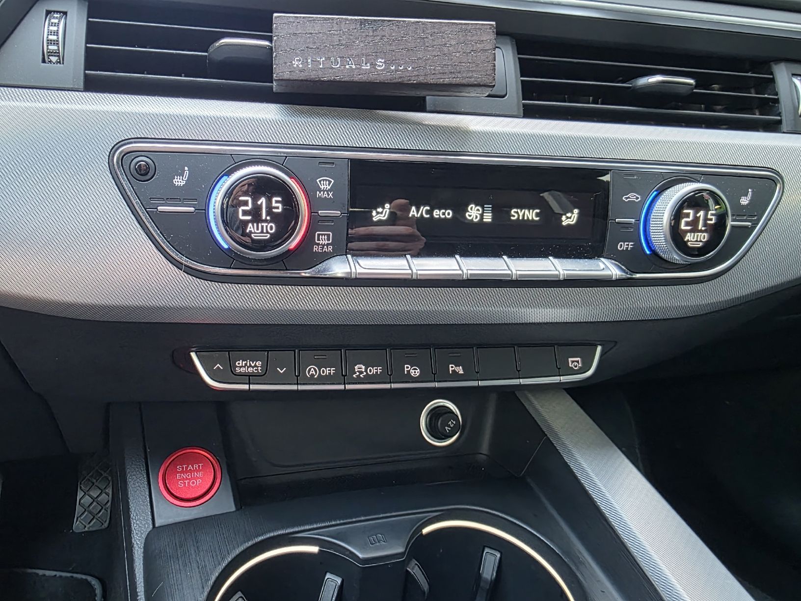 Audi Automobili: Audi A5 sportback – Usato da Kriens venduto da A.I.V 3
