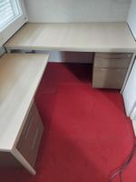 Eckpult von Schweizer Marke Gesika