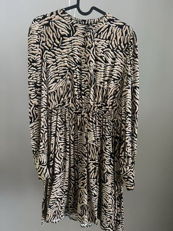 Kleid Vero Moda Animalprint Schwarz Beige Grösse M neu