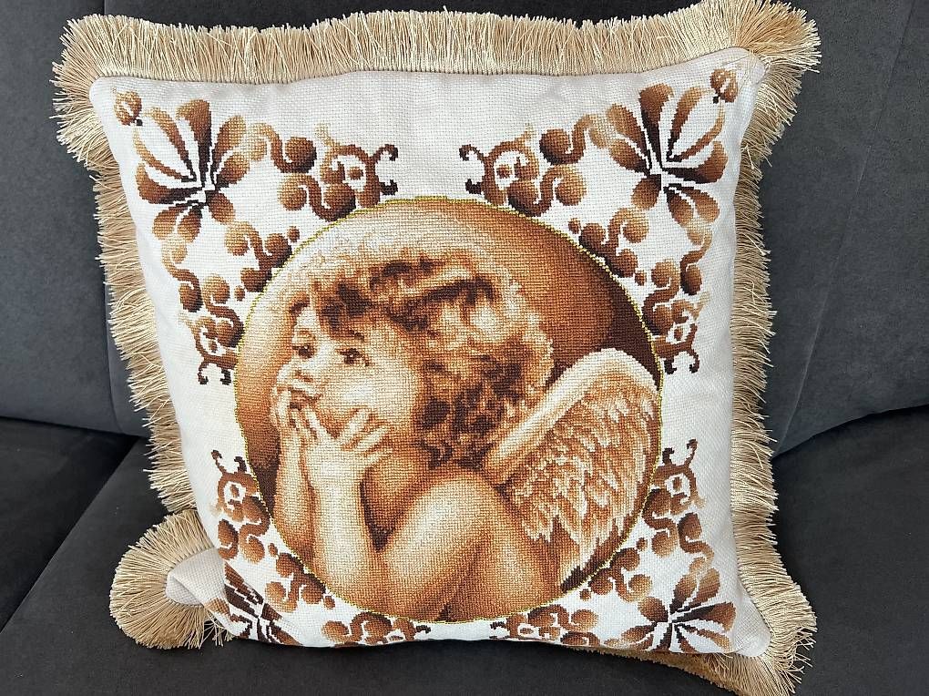 Kissen: Kissen Engel Handmade – Gebraucht aus Pratteln von Luxus.Fee