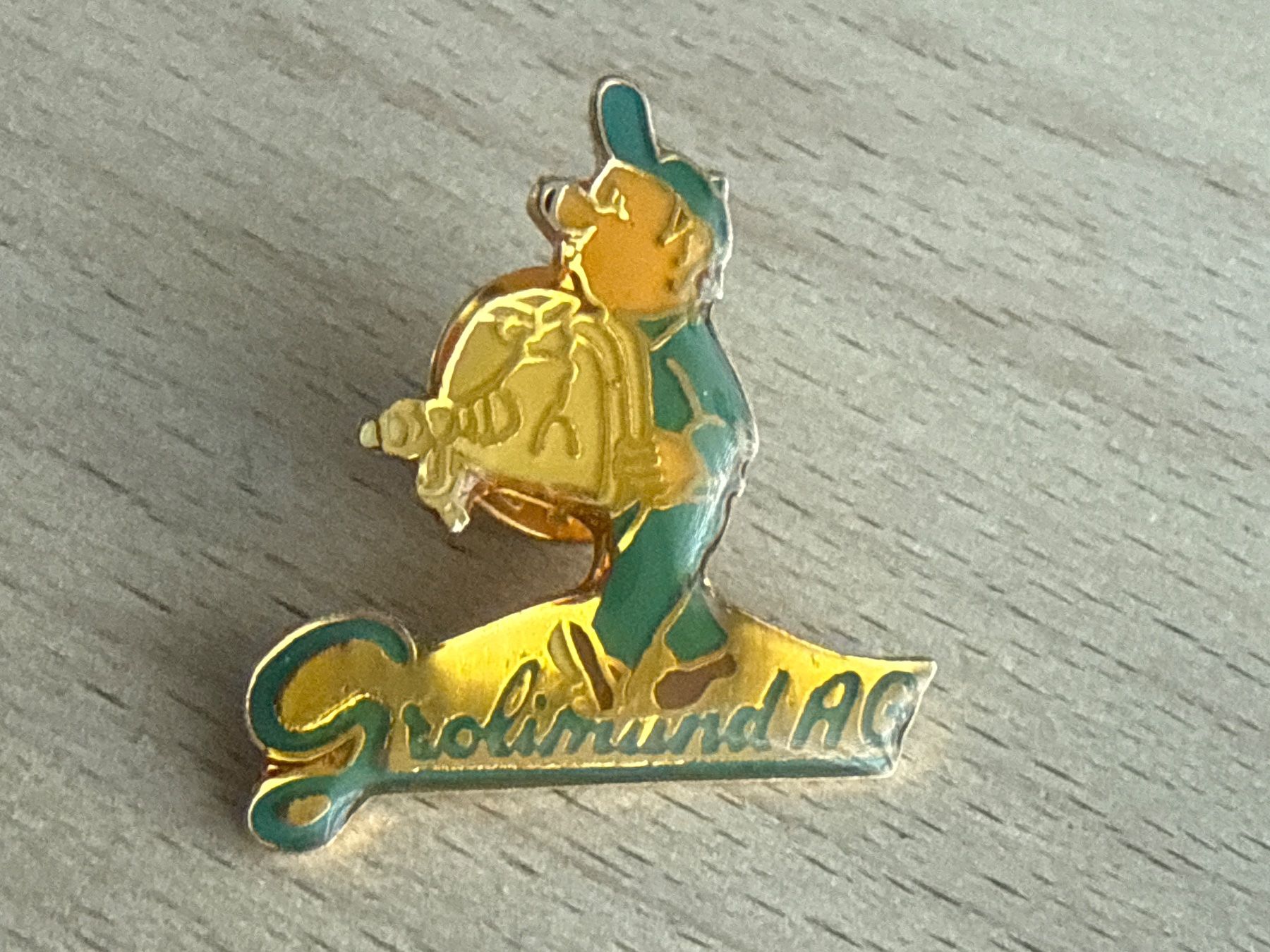 Placchette & Badge: Pin Grolimund AG – Usato da Glattbrugg venduto da Schweigmatt