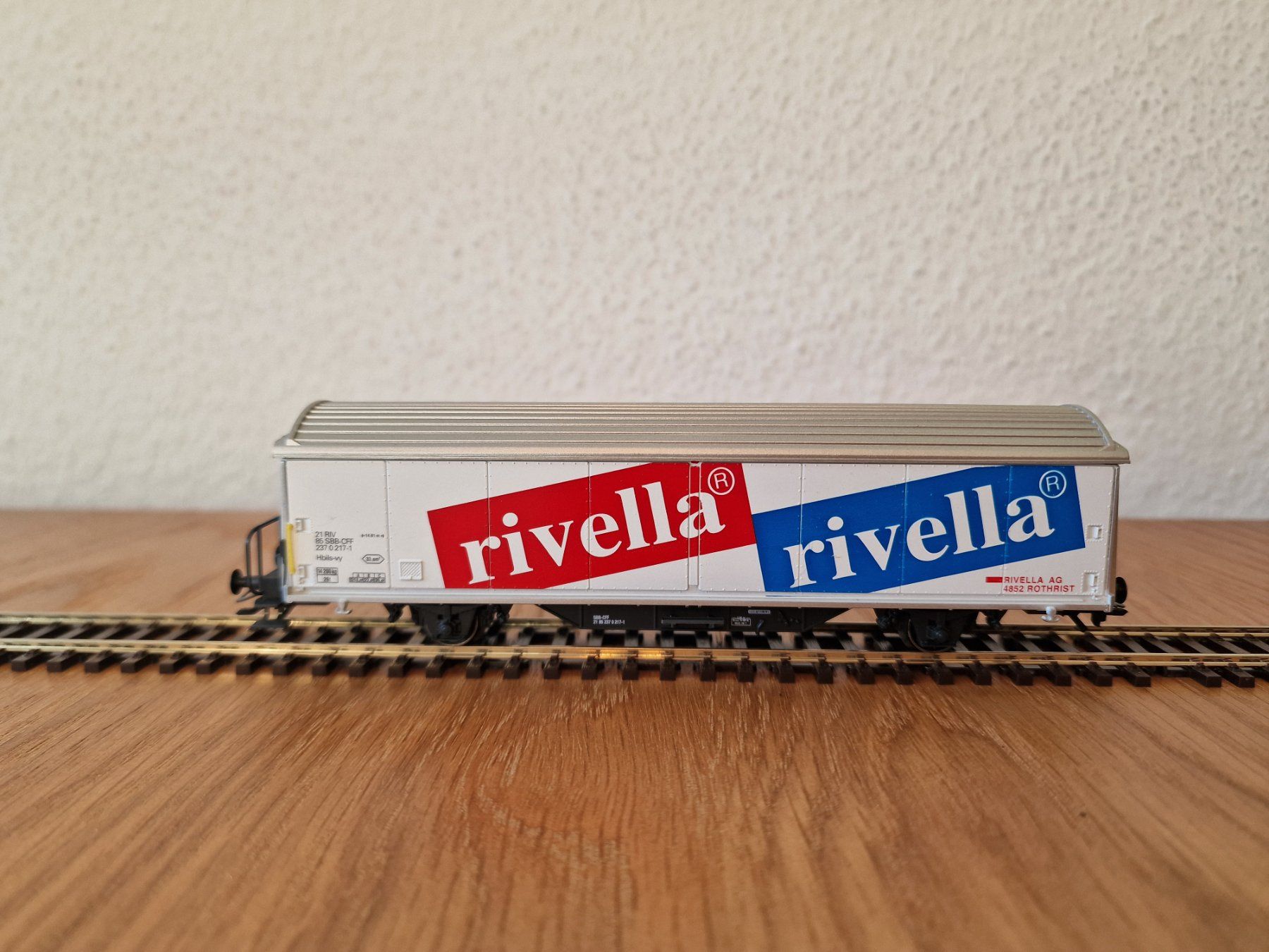 Märklin Modellini di ferrovie: SBB Rivella/Grapillon Güterwagen H0 – Usato da Matten b. Interlaken venduto da lor_hr9w
