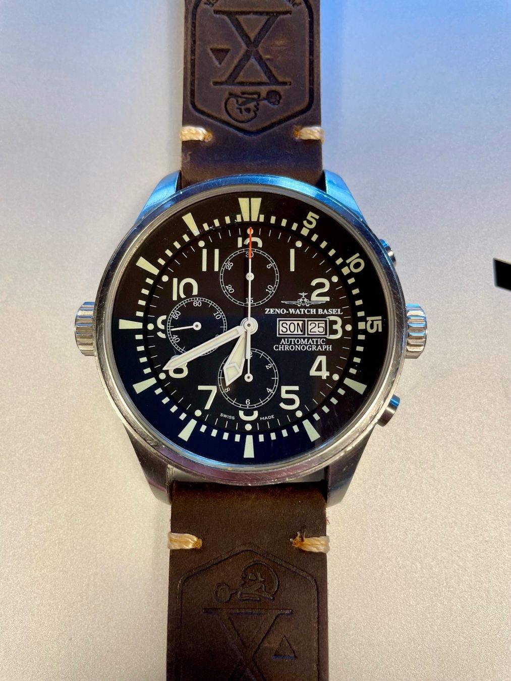 Zeno Uhren: Zeno Watch Basel / Fellow Oversized Chronograph Day-Date – Gebraucht aus Höfen b. Thun von Pritt1 1