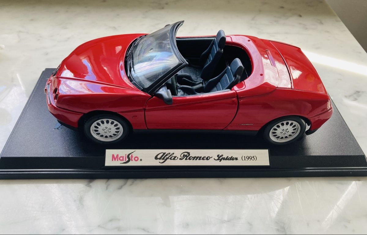 Maisto Modellini d'auto: Alfa Romeo Spider Modelfahrzeug – Usato da Brüttisellen venduto da sinacat1