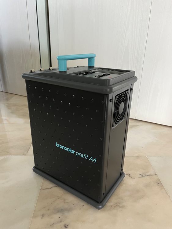 Broncolor Grafit A2 1600 | Location flash studio Paris IDF