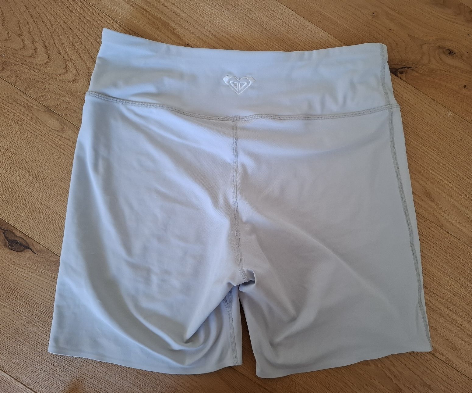 Roxy Pantalons: ROXY biker shorts – D'occasion à Genthod par daf_odill 4