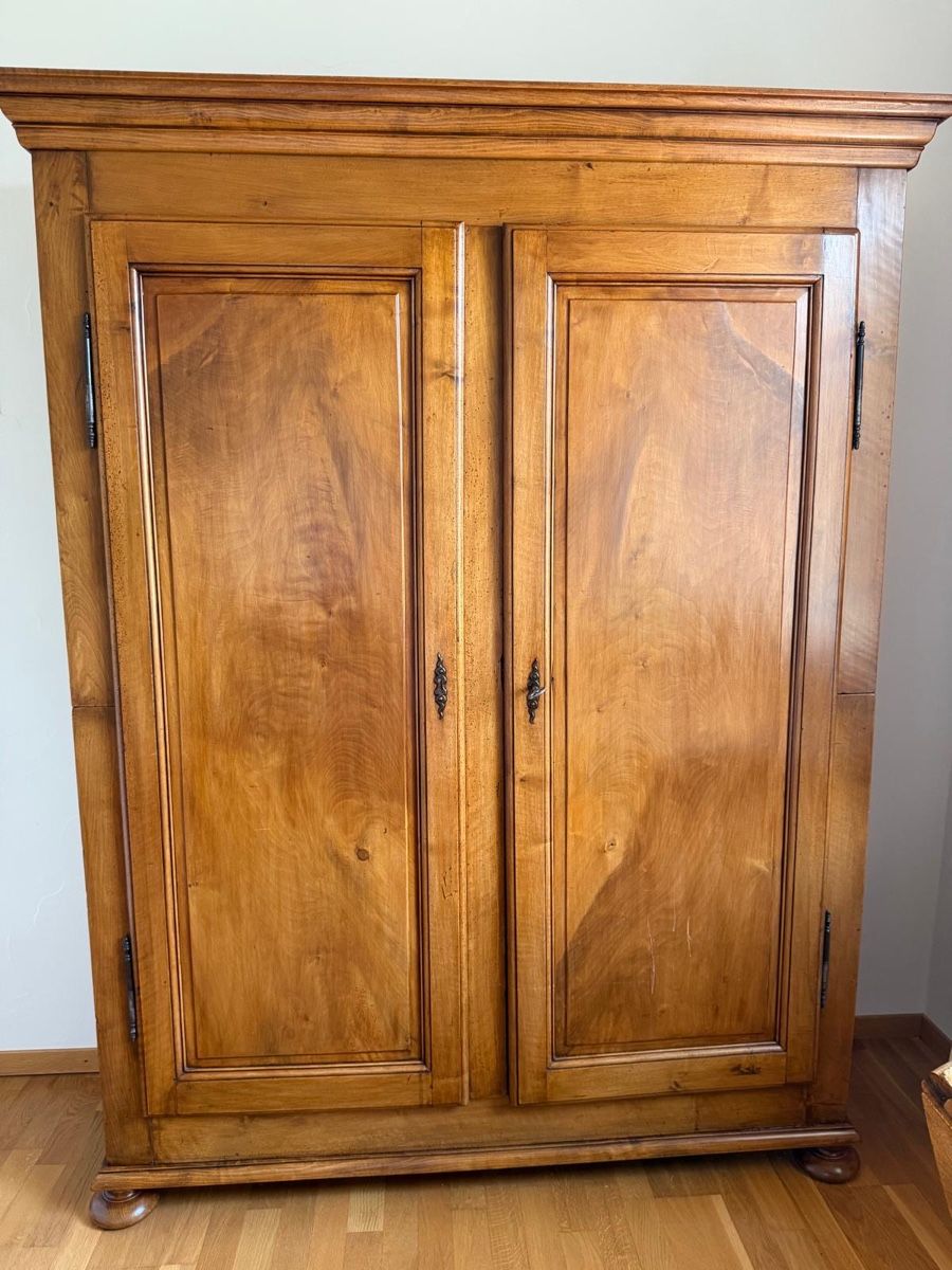 Schränke: Armoire en bois – Gebraucht aus Tannay von mic_5gvv