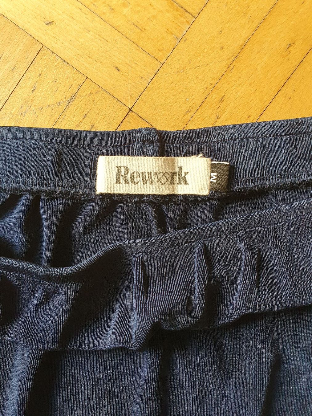 Röcke: Rework Midi-Rock, M – Neu (gemäss Beschreibung) aus Luzern von carmona. 1