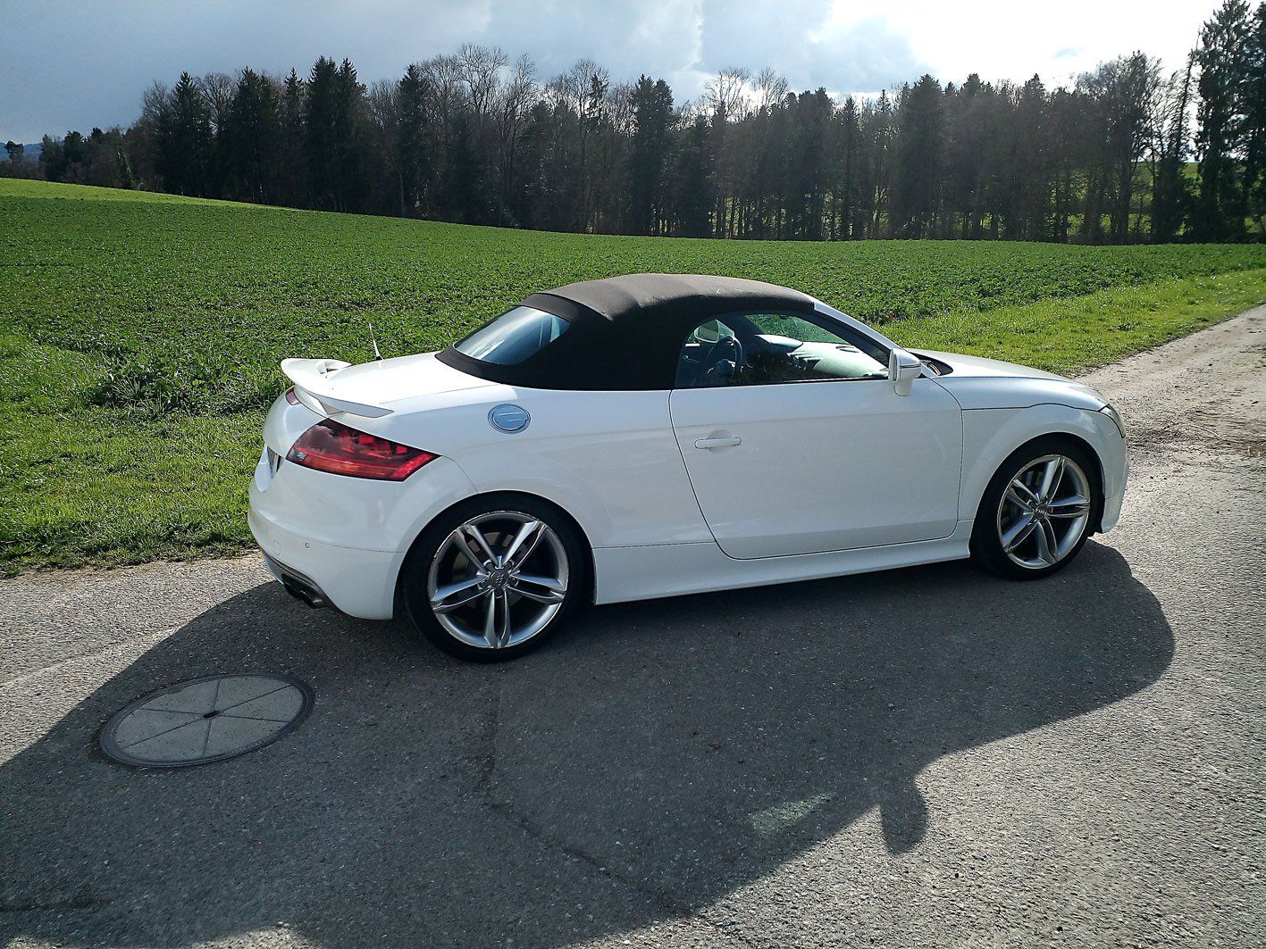 Audi Automobili: Audi TTS Roadster – Usato da Lutzenberg venduto da Design-Gallery 3
