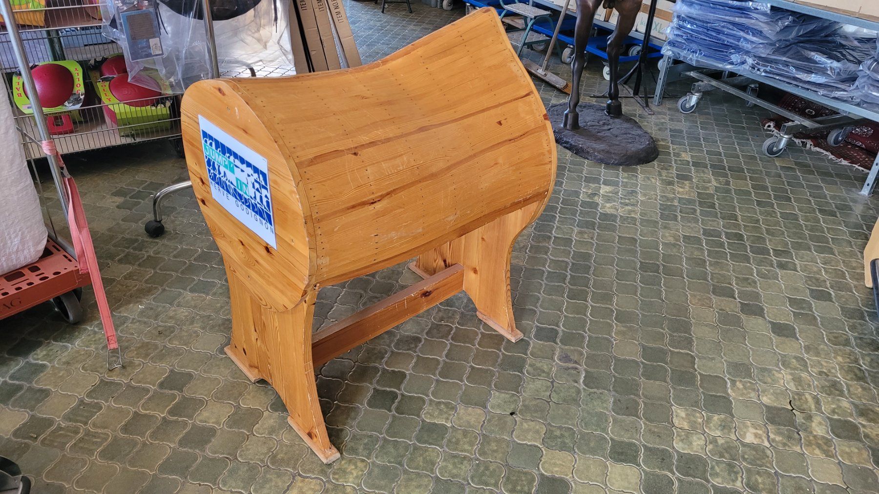 Sonstige Dekorationen & Accessoires: Sattelbock aus hellem Holz – Gebraucht aus Stäfa von Satinoir