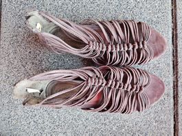 Sommerliche Sandalen Grösse 37 (braun)