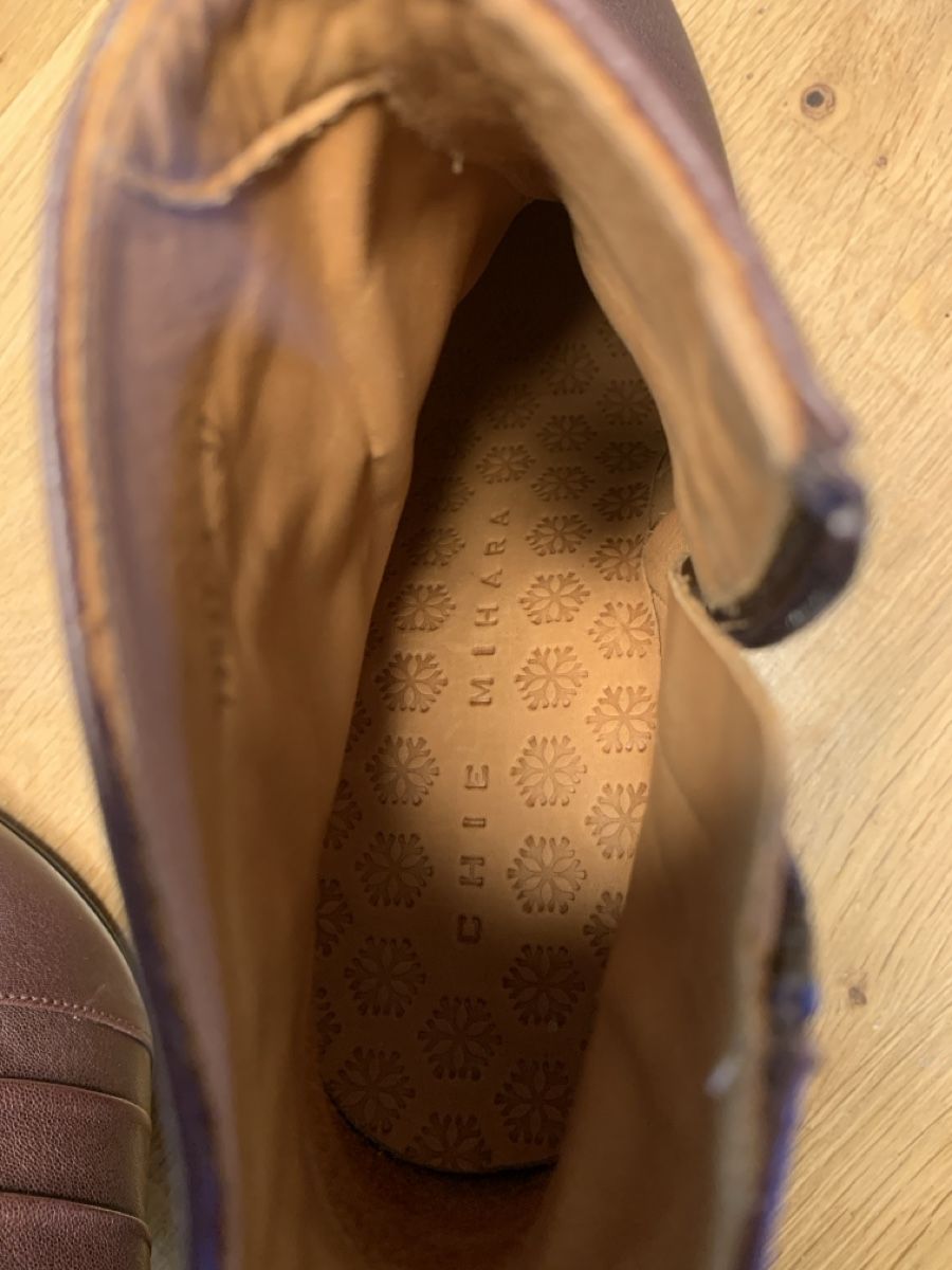 Scarpe da donna: Chie Mihara Stiefeletten gr 37 neu – Nuovo (secondo la descrizione) da Bülach venduto da Lunaromina 1