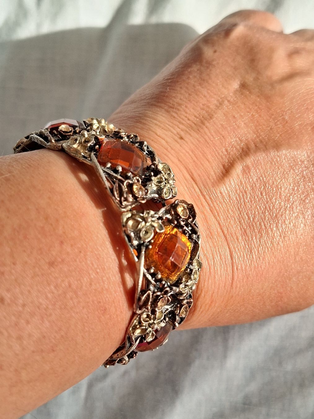 Autres bijoux: Parure vintage chic bracelet & broche – Neuf (Voir description) à Lutry par Sim_Sta 3