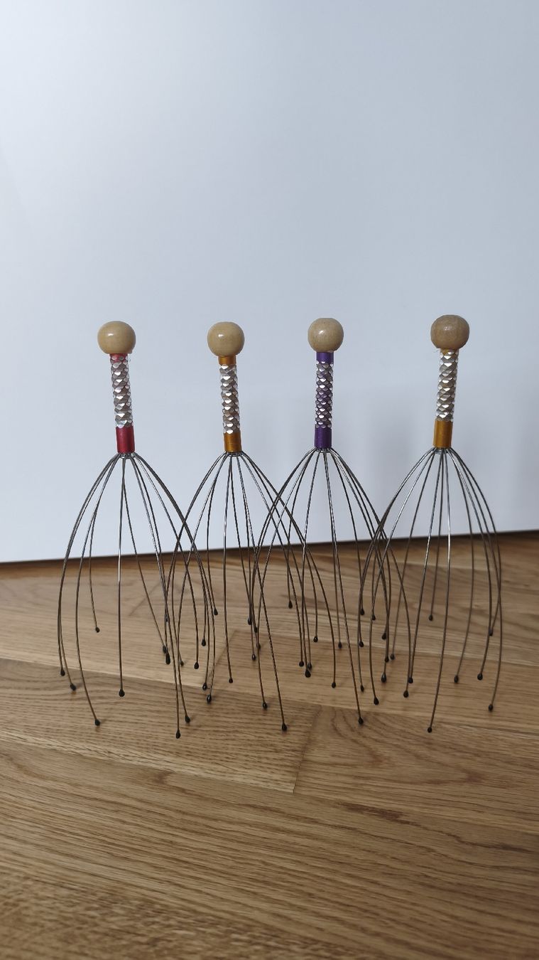Appareils de massage: Kopfmassage-Spinne Kopfmassagegerät 4 stk. – Neuf avec emballage d'origine à Altdorf UR par Swissglam 4
