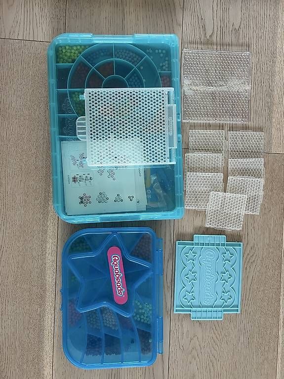 Perle (finte): Aquabeads  – Usato da Gentilino venduto da ver_n6bc