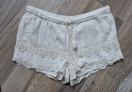 BRUNOTTI   🤍  spitzen häckel crochet shorts   🤍  Grösse M