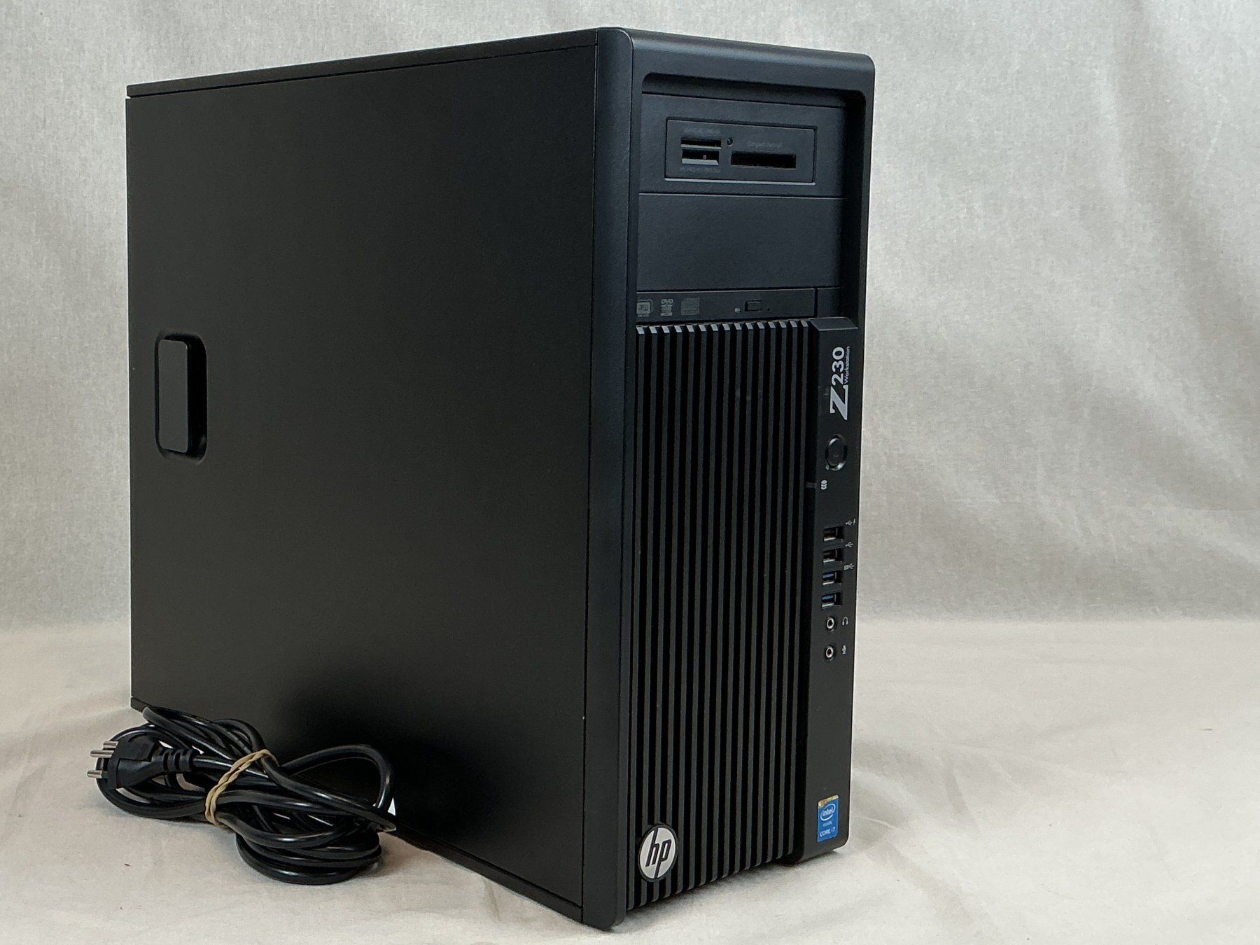 Hewlett Packard PCs: HP Z230 Computer Tower Workstation mit NVIDIA NVS 810 GPU – Gebraucht aus Richterswil von Restwert_Richterswil