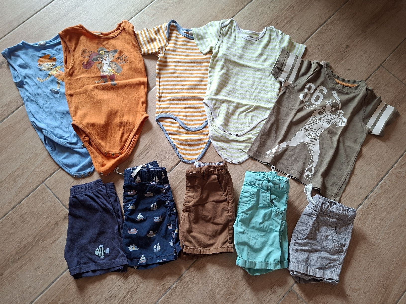 Ensembles coordonnés: Kleiderpaket Junge, Gr.86 – D'occasion à Schüpfheim par lin_p7wr 1