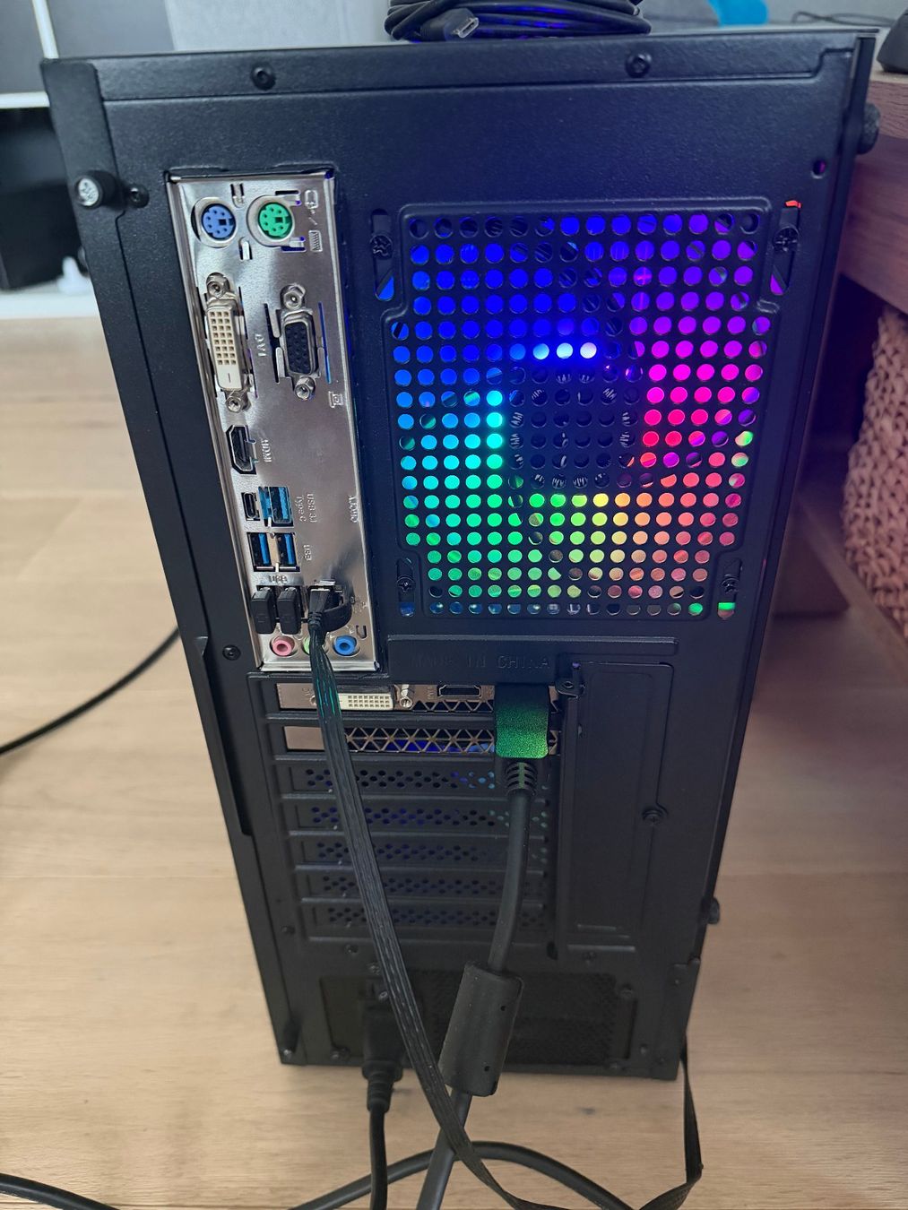 PC: Entry Gaming PC Setup / Office PC – Usato da Steckborn venduto da Watte 3