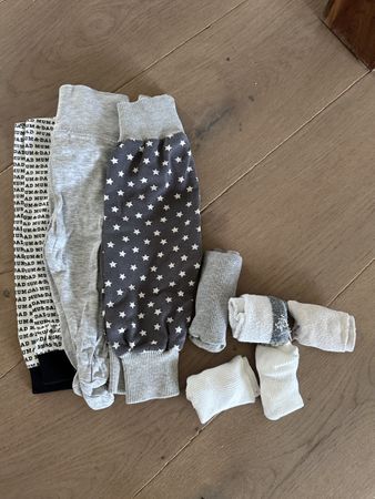 Babyhosen grau Set Gr. 56