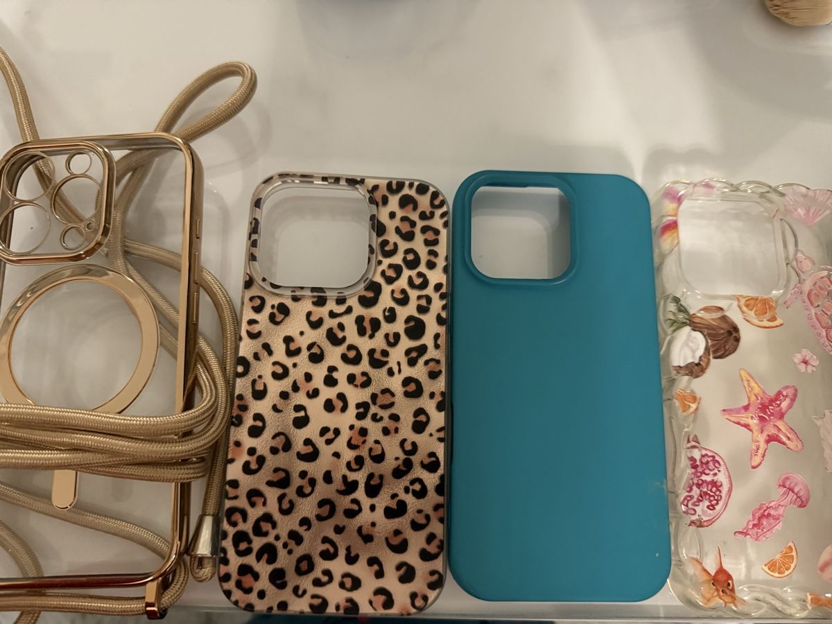 Cover & Protezioni schermo: 7 Handyhülle , Iphone 16Pro – Nuovo (secondo la descrizione) da Lyss venduto da KiS12 2