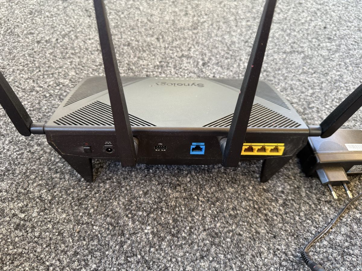 Synology Modems & Routeurs: Synology RT2600ac Router – D'occasion à Oberwald par koramamtk 2