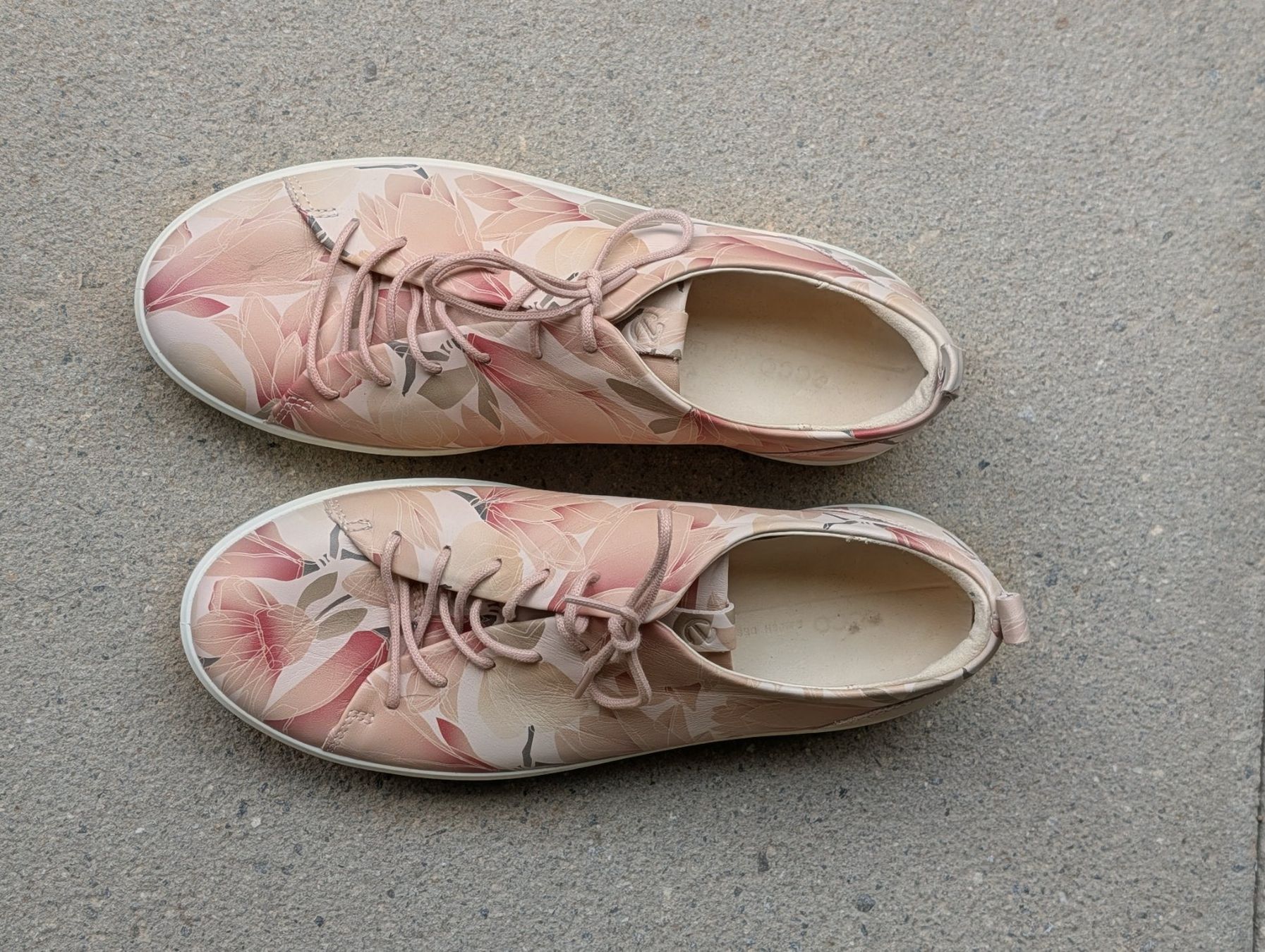 Ecco Scarpe da donna: Ecco Damenschuhe Gr. 40 Sommer-Blumenmuster – Usato da Herisau venduto da apo_bxx7