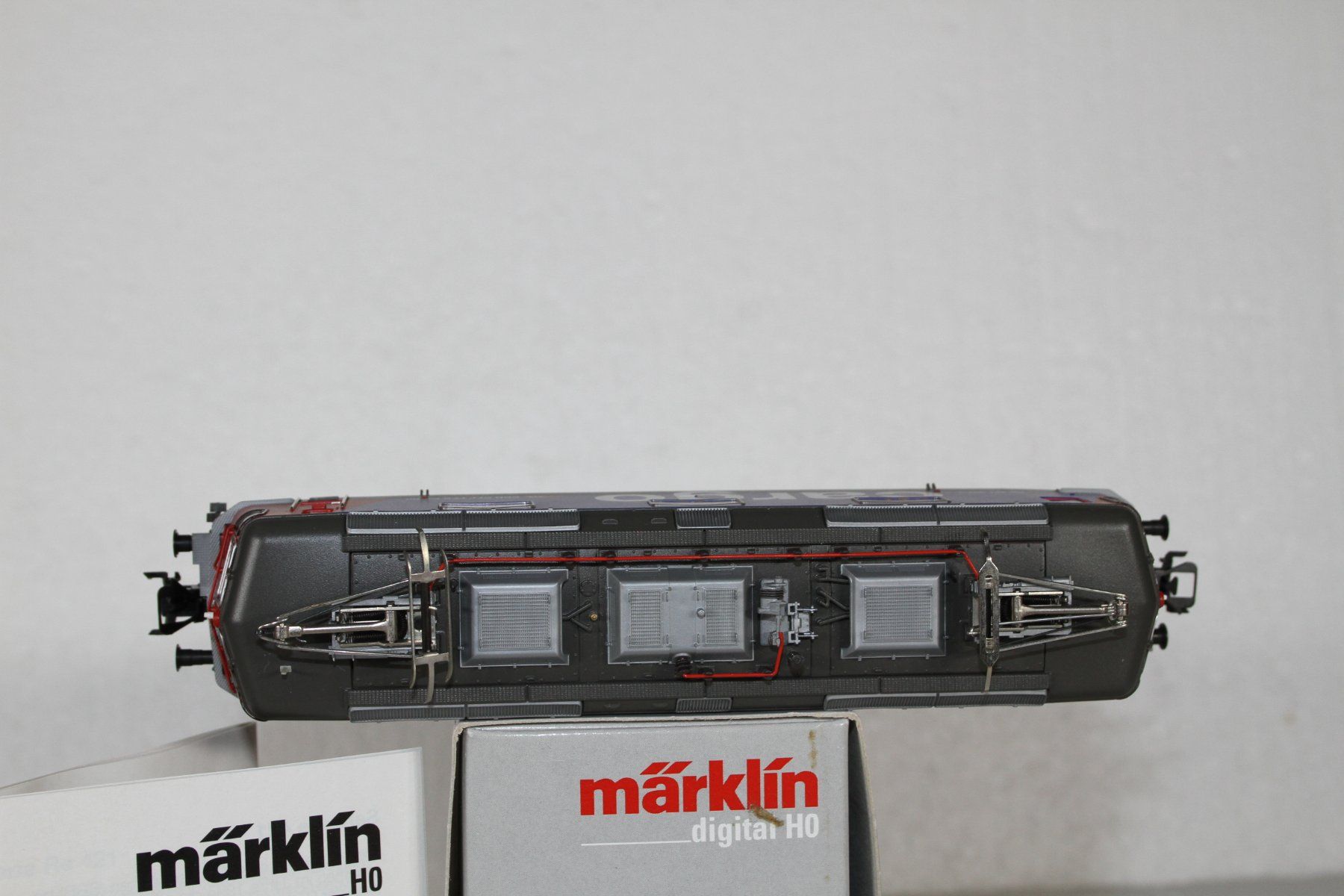 Märklin Modelleisenbahnen: Märklin 37345 SBB Cargo Re 421, Re 4/4 – Neu (gemäss Beschreibung) aus Triesen von cor_62ts 7