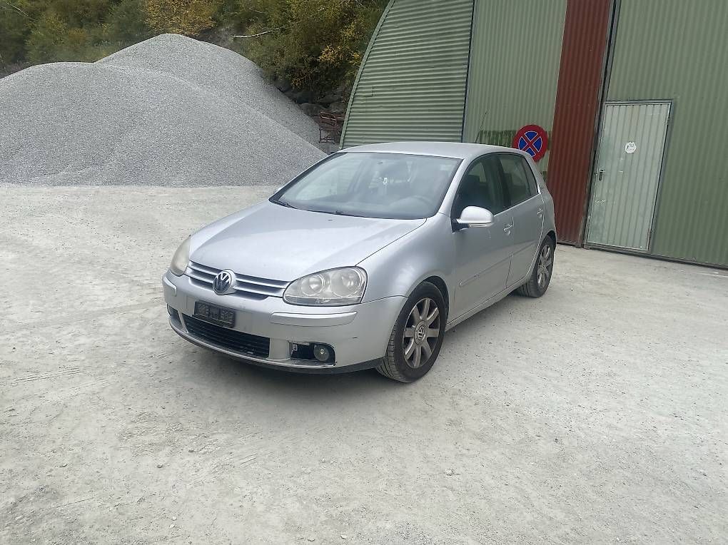 Autos: Golf 5  – D'occasion à St-Martin VS par jq3_whj5