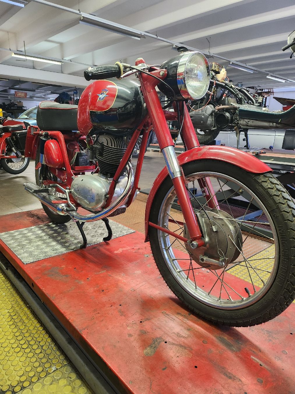 MV Agusta Strasse: MV Agusta – Gebraucht aus Lugano von Bernardino04 9