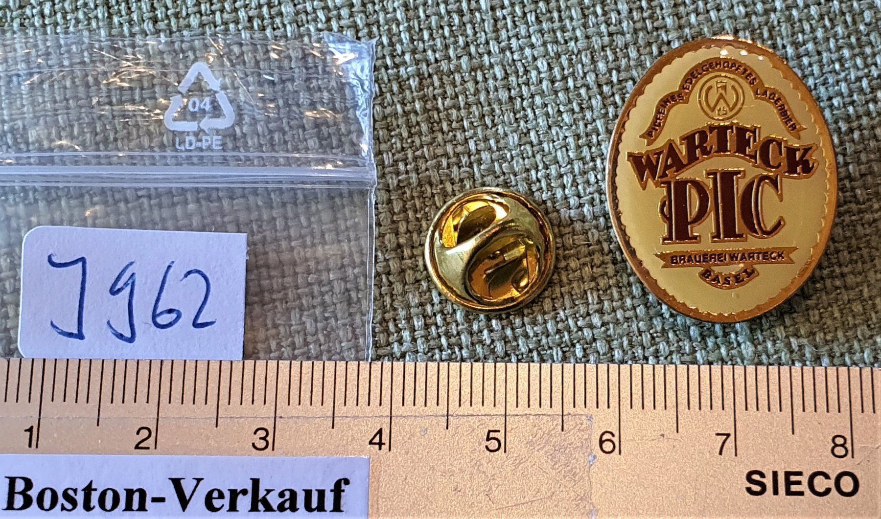 Placchette & Badge: J962 - Pin Brauerei Warteck Basel PIC – Usato da Reinach BL venduto da Boston-Verkauf 1
