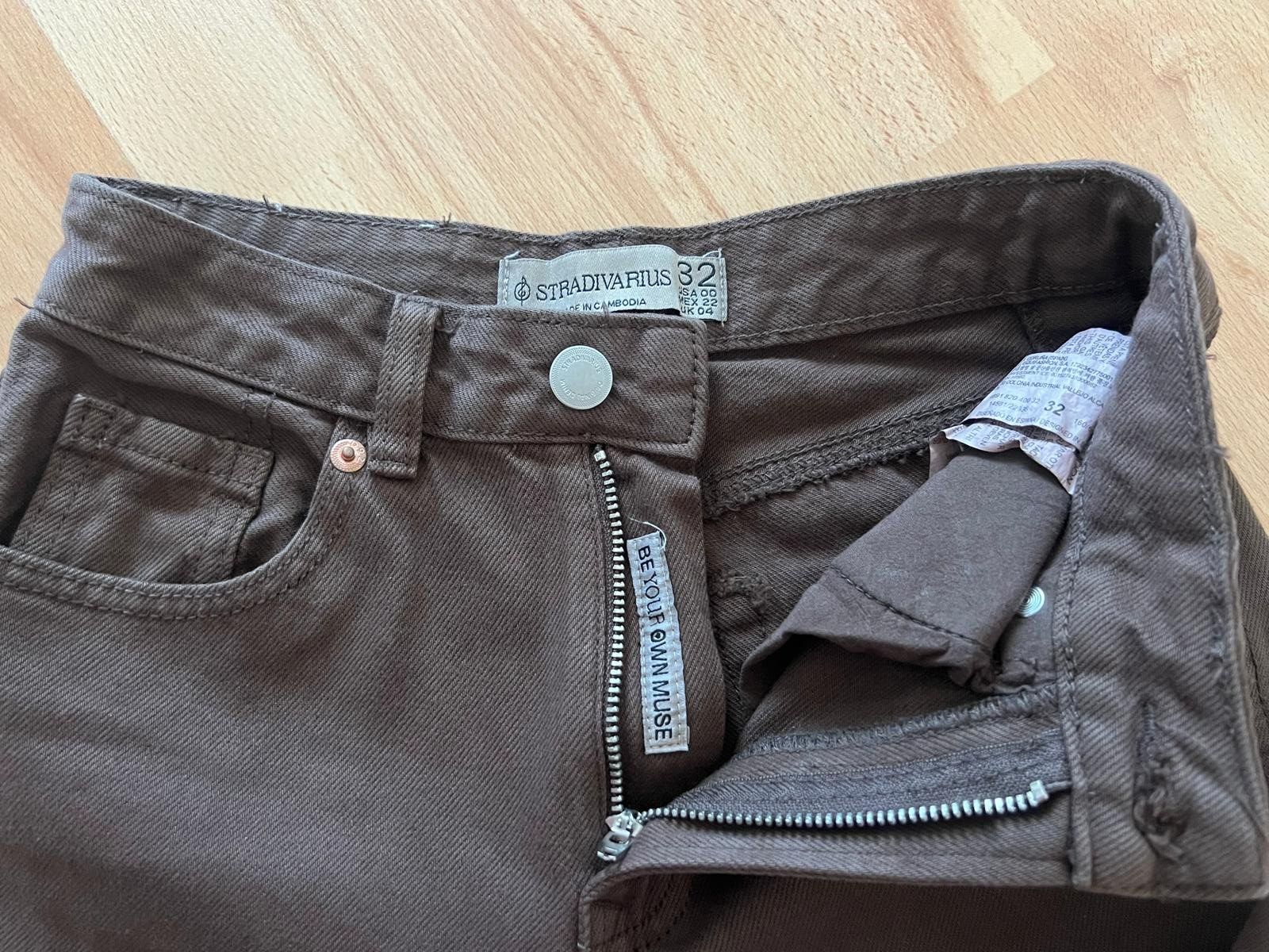 Stradivarius Jeans: Braune Jeans, D92 von Stradivarius, Grösse 32 – Usato da Wabern venduto da now_zf6f 3