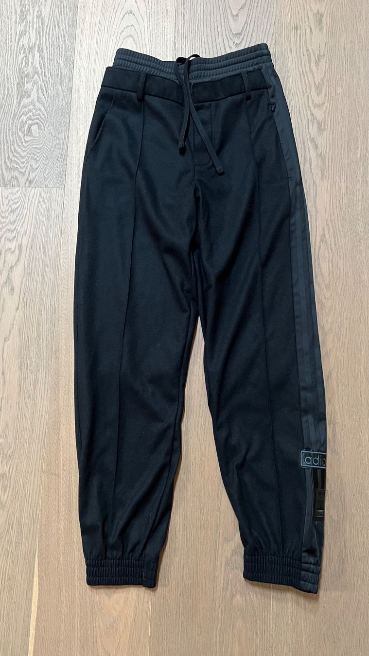 Adidas Pantalons: Adidas Hose Gr.XS – D'occasion à Visp par bluenero 1