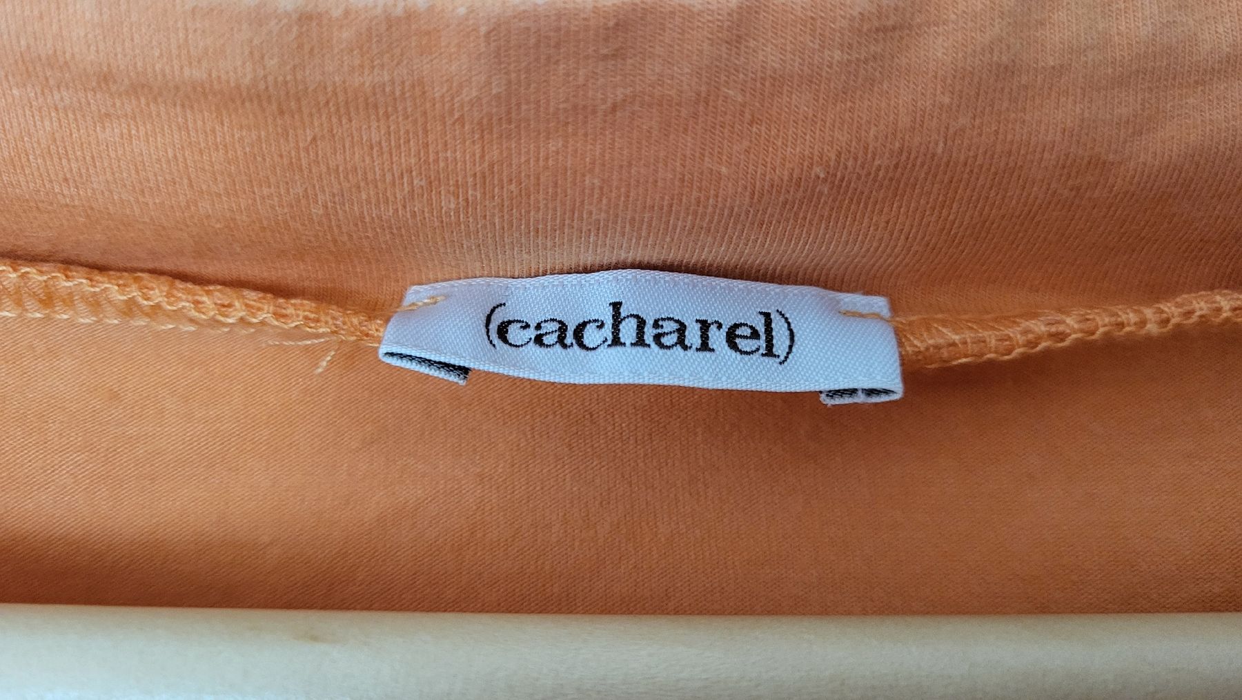 Cacharel Top: Vintage ärmellose Oberteil von Cacharel – Usato da Schindellegi venduto da Maidli8834 2