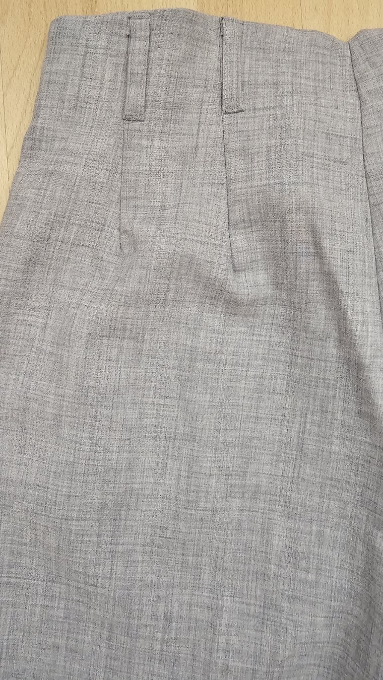 Pantaloni: Stoffhose Damen Grau Grösse 42  – Usato da Steinmaur venduto da Kiki_m240 4