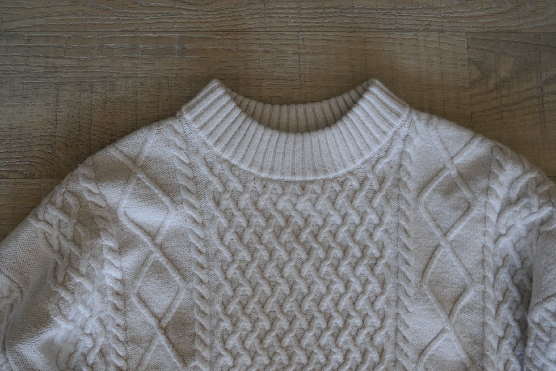 H&M Pullover & Sweatshirts: Pullover von H&M, Gr. S, creme-weiss – Gebraucht aus Port von uzuku 3