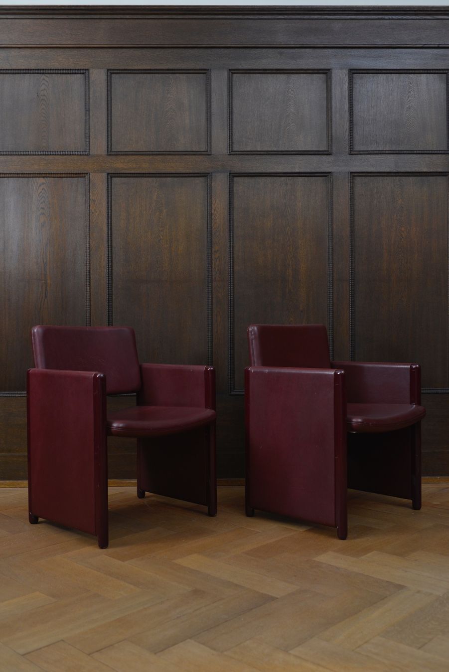 Knoll Poltrone: Knoll Loungesessel weinrotes Leder – Usato da Zürich venduto da unzico