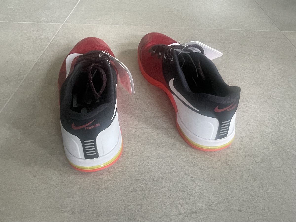 Nike Herrenschuhe: Nike Metcon 44 - NEU – Neu (gemäss Beschreibung) aus Zürich von gbuble 1