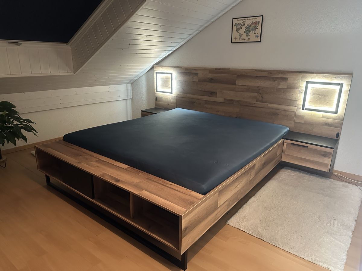 Betten: Hochwertiges Doppelbett – Gebraucht aus Düdingen von deborah0111