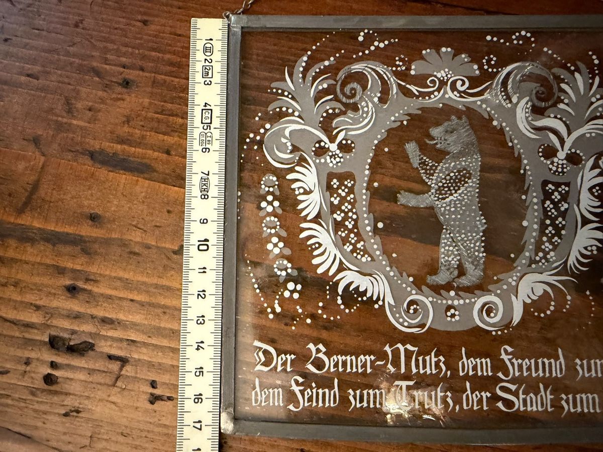 Tutte le decorazioni: Berner Bär Bleiglasbild mit Spruch, Vintage – Usato da Lamone venduto da Birth-Gramm-Antiques 1