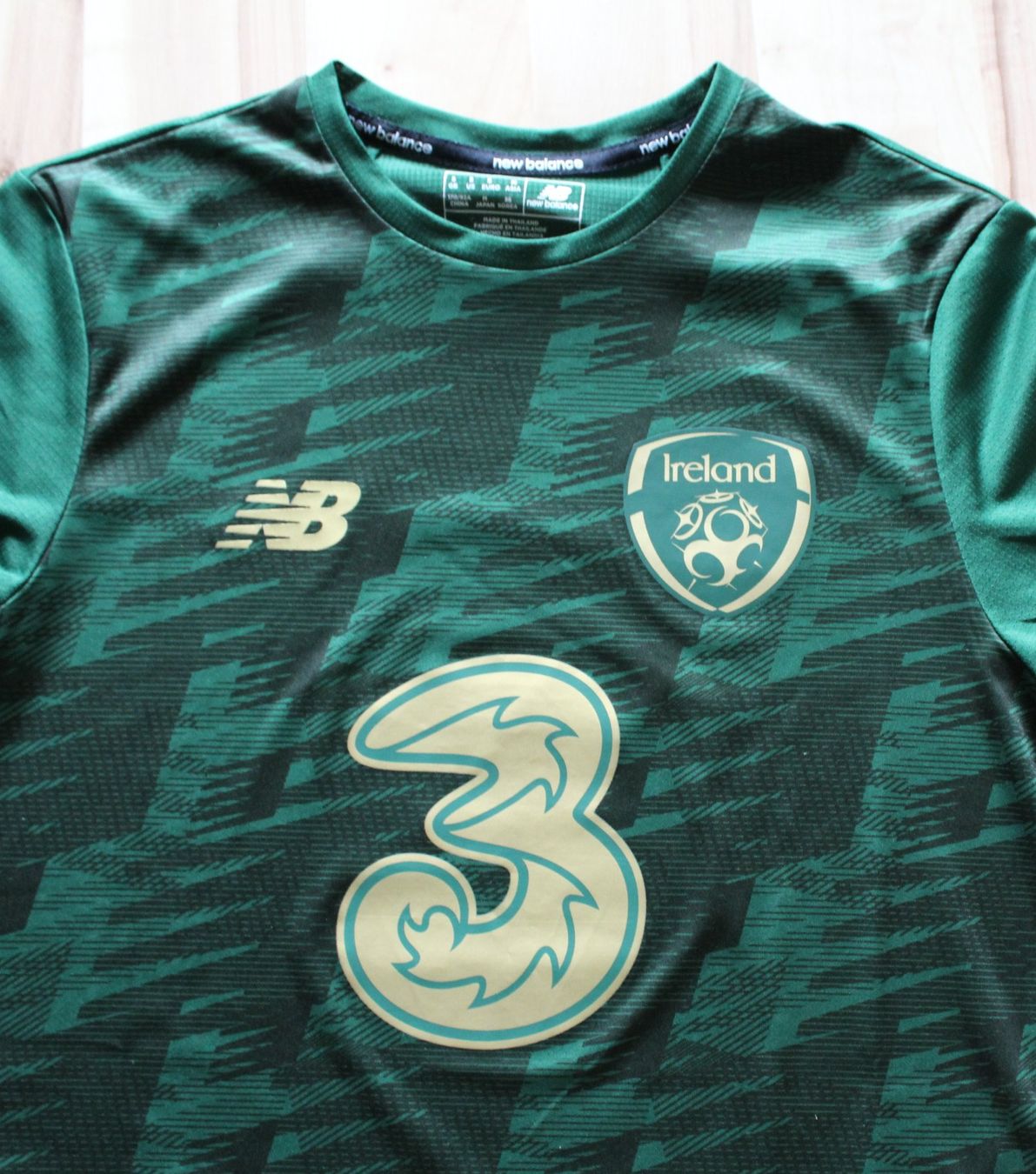 New Balance Leibchen & Hosen: Trikot Irische Nationalmannschaft – Gebraucht aus Worblaufen von Cookie23 1